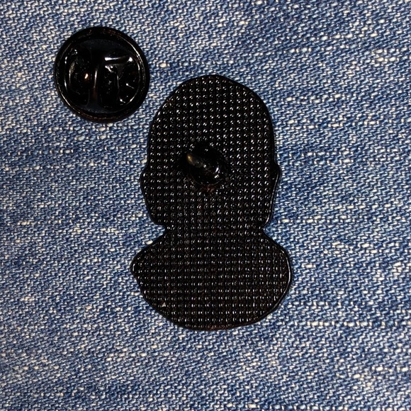 Ruth Bader Ginsberg Enameled Tie-Tac Style Pin - Picture 4 of 8